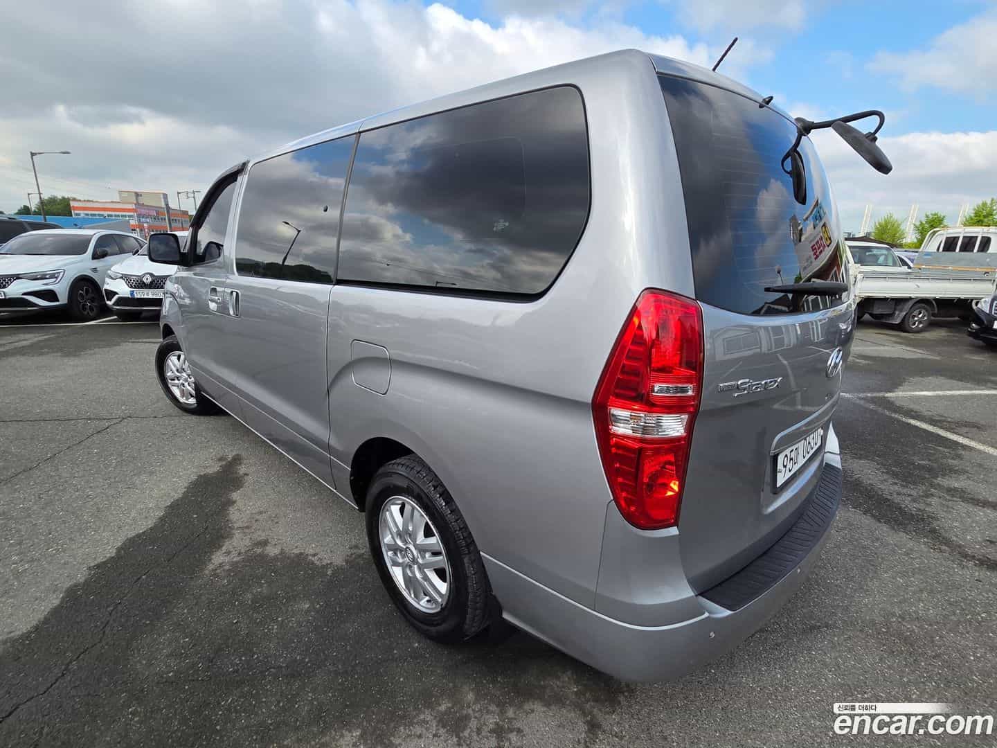 Starex Hyundai 2019.1-OUTER-006