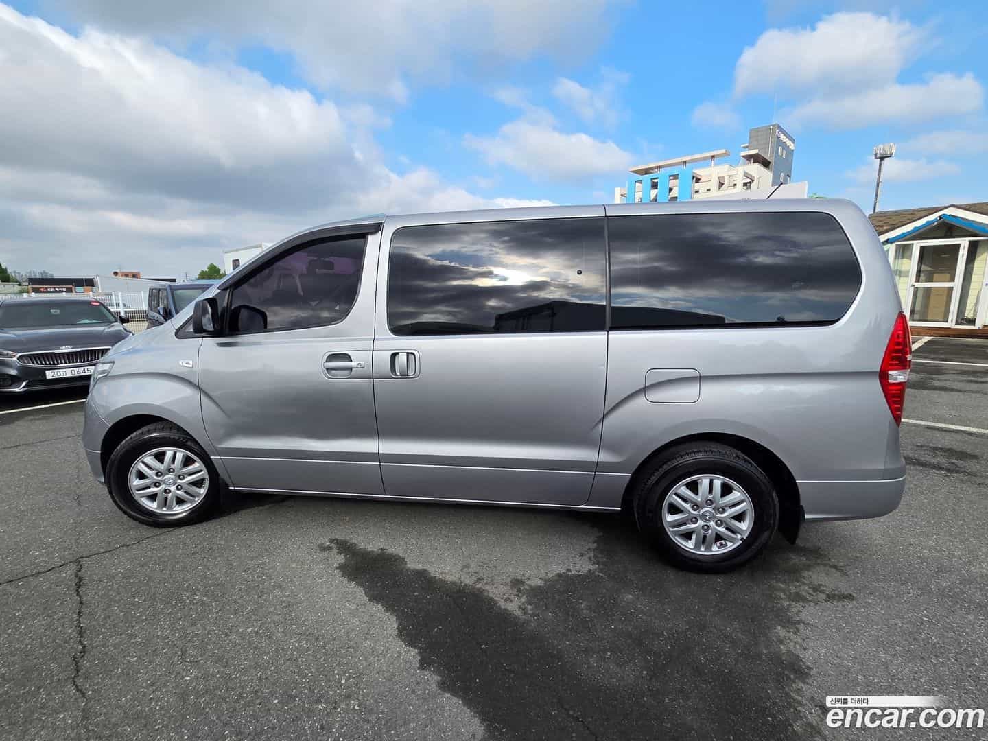 Starex Hyundai 2019.1-INNER-007