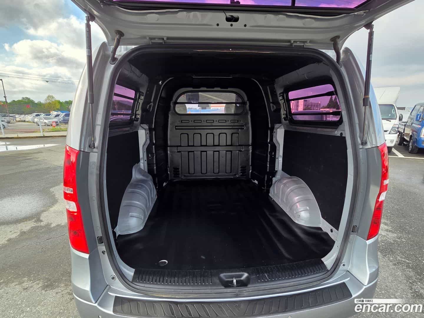 Starex Hyundai 2019.1-OPTION-021