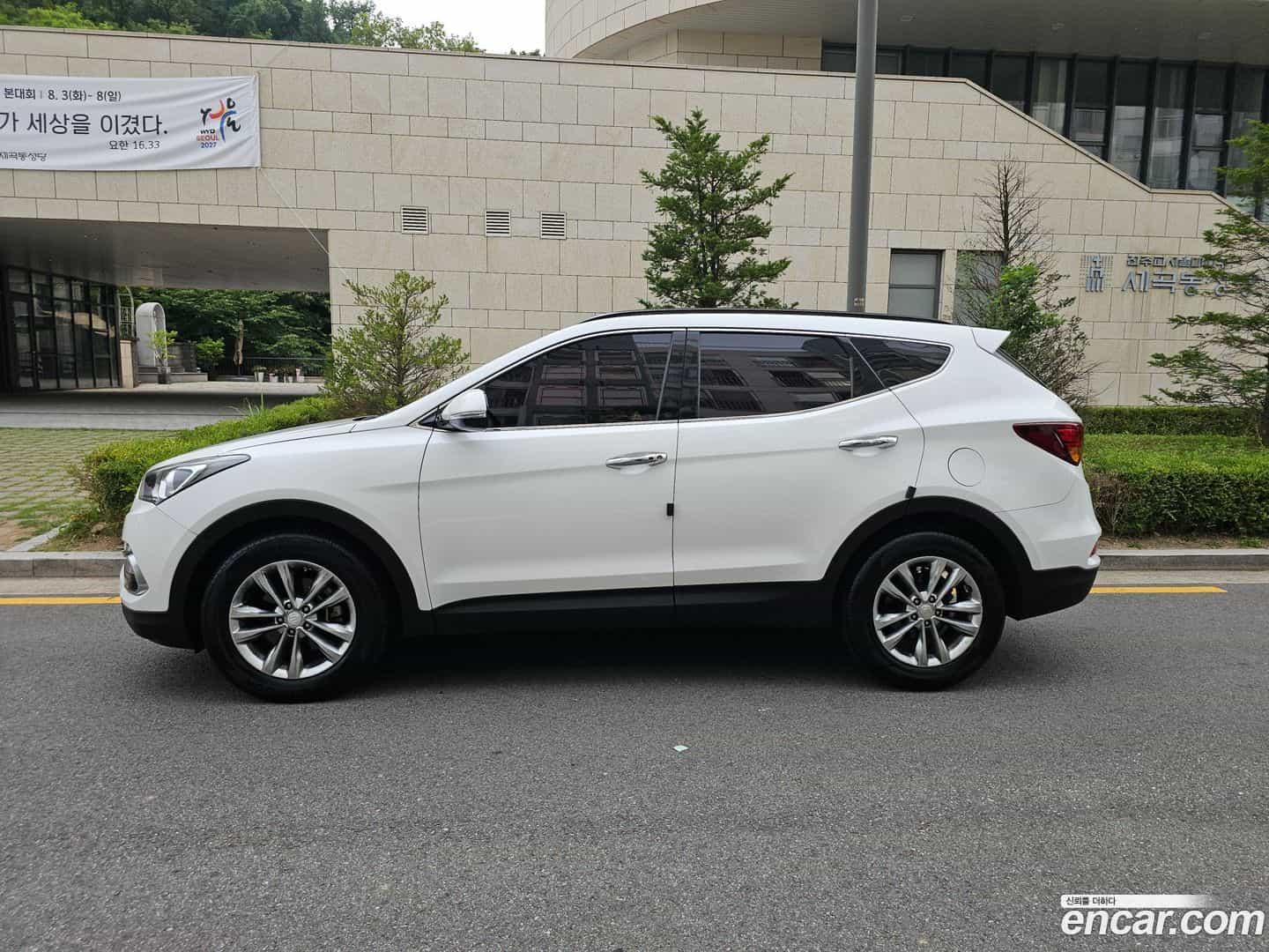 Santafe Hyundai 2017.8-OUTER-002