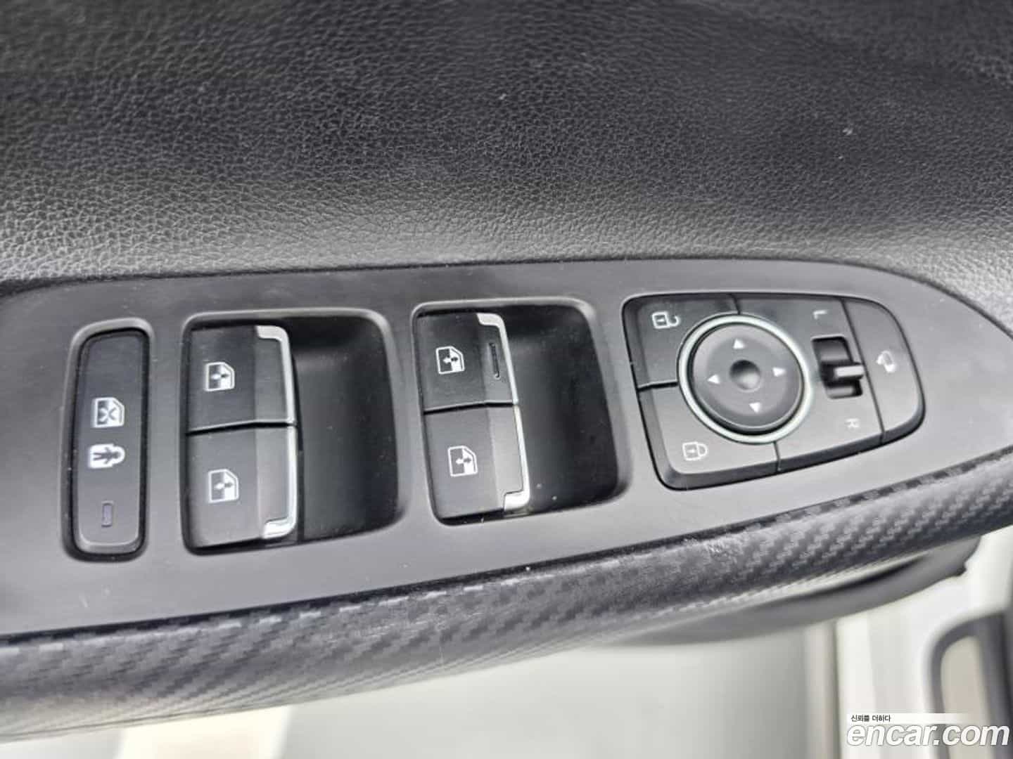 Grandeur Hyundai 2022.4-OPTION-016