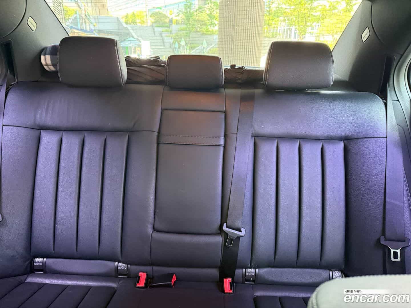 E-Class Mercedes-Benz 2015.3-INNER-007