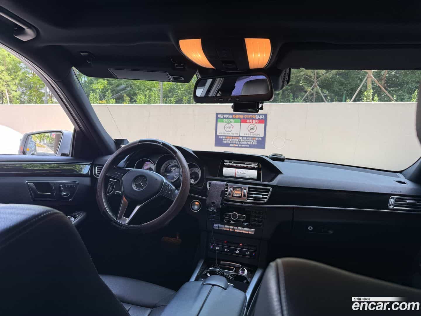 E-Class Mercedes-Benz 2015.3-INNER-010