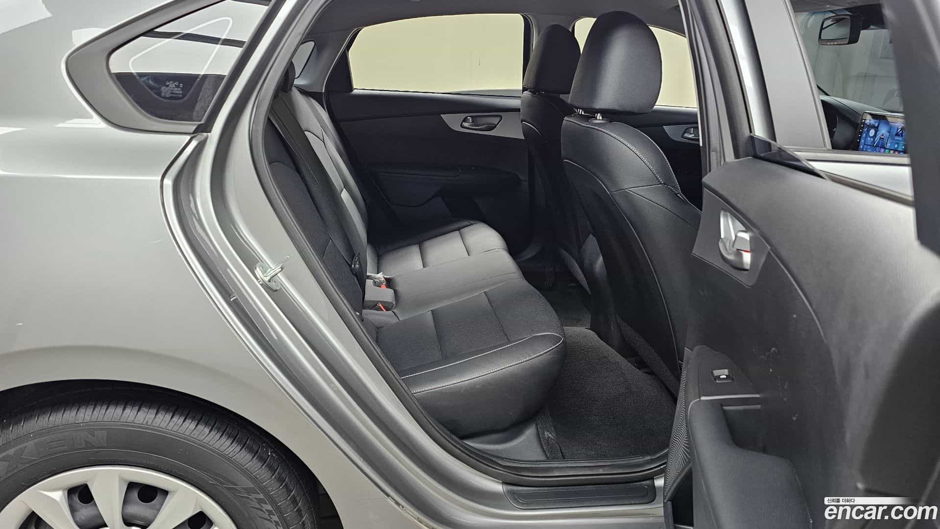 K3 Kia 2022.8-OPTION-015