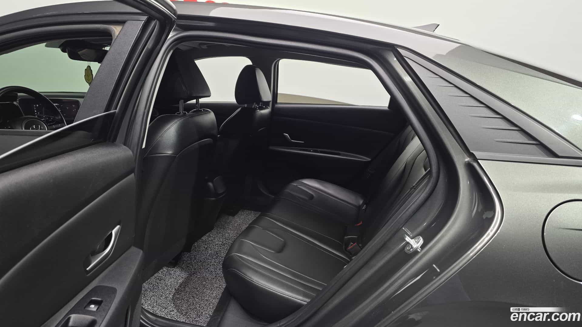 AVANTE Hyundai 2021.2-OPTION-016