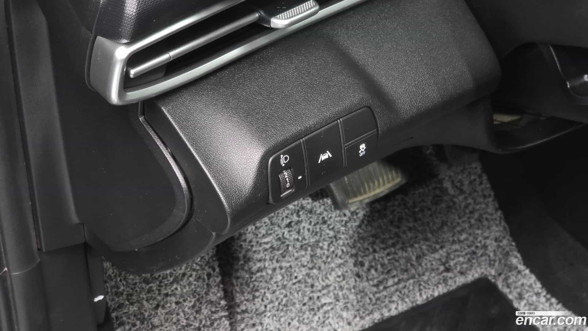 AVANTE Hyundai 2021.2-OPTION-018