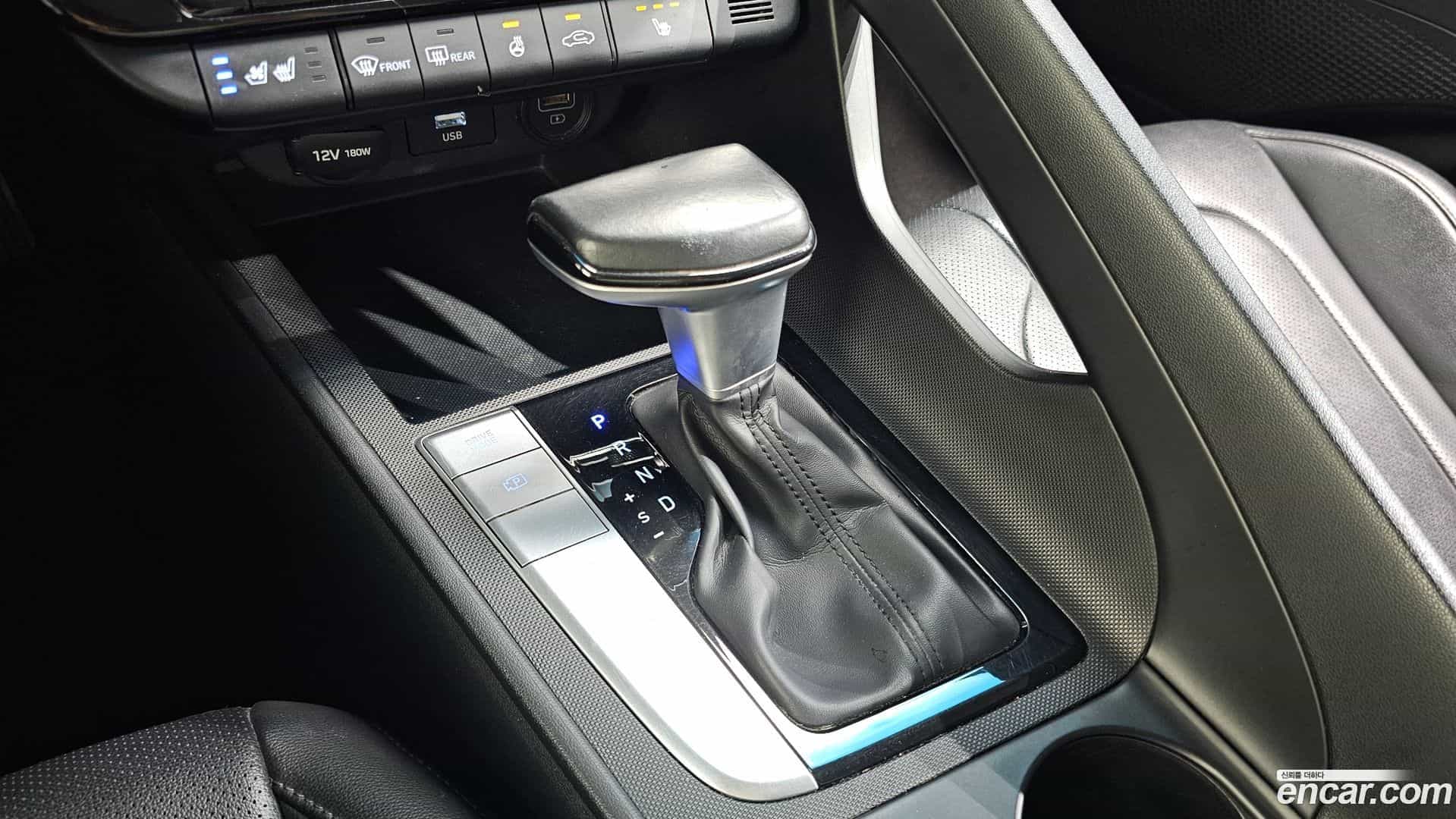AVANTE Hyundai 2021.5-INNER-009