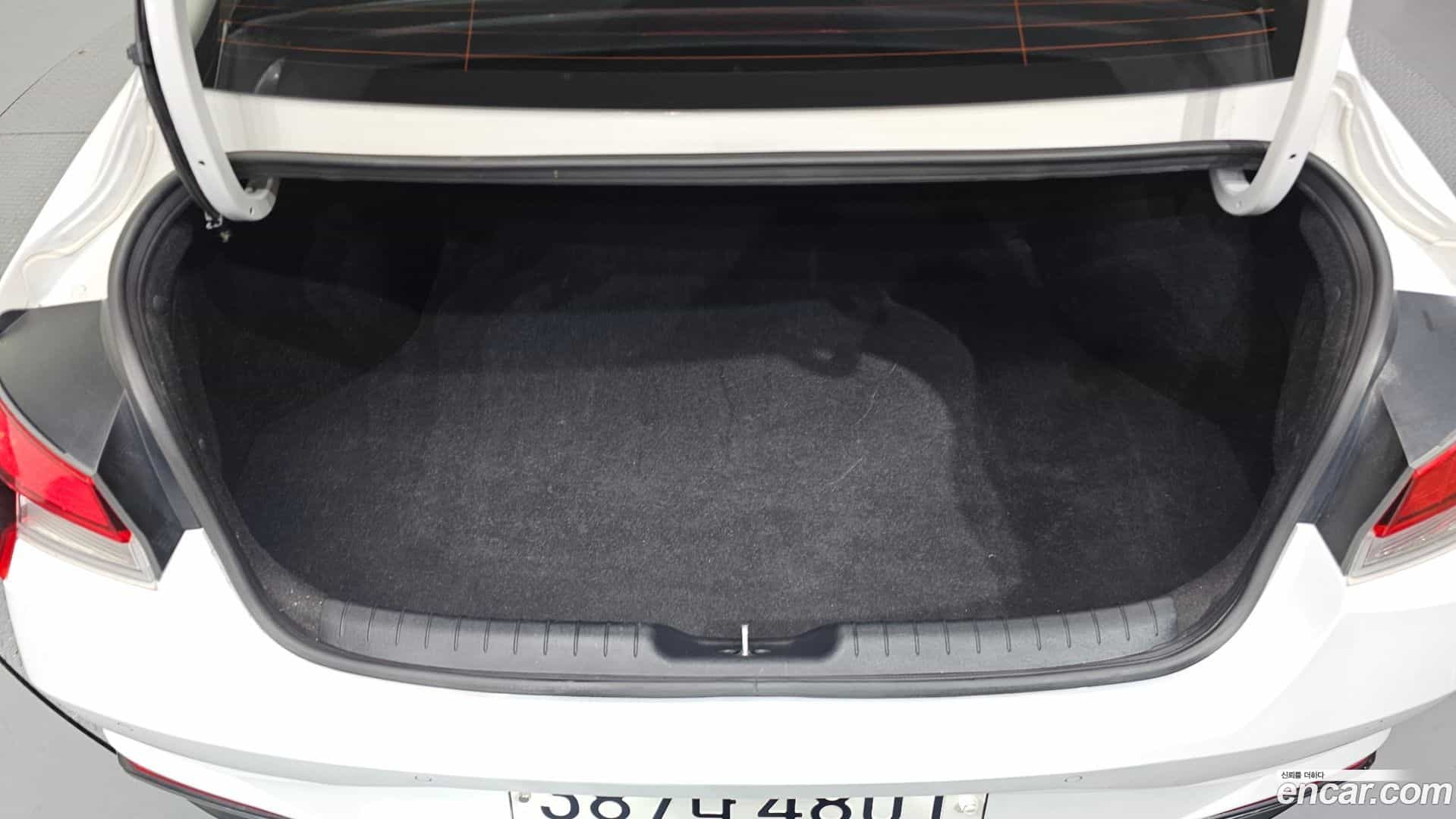AVANTE Hyundai 2021.5-OPTION-024