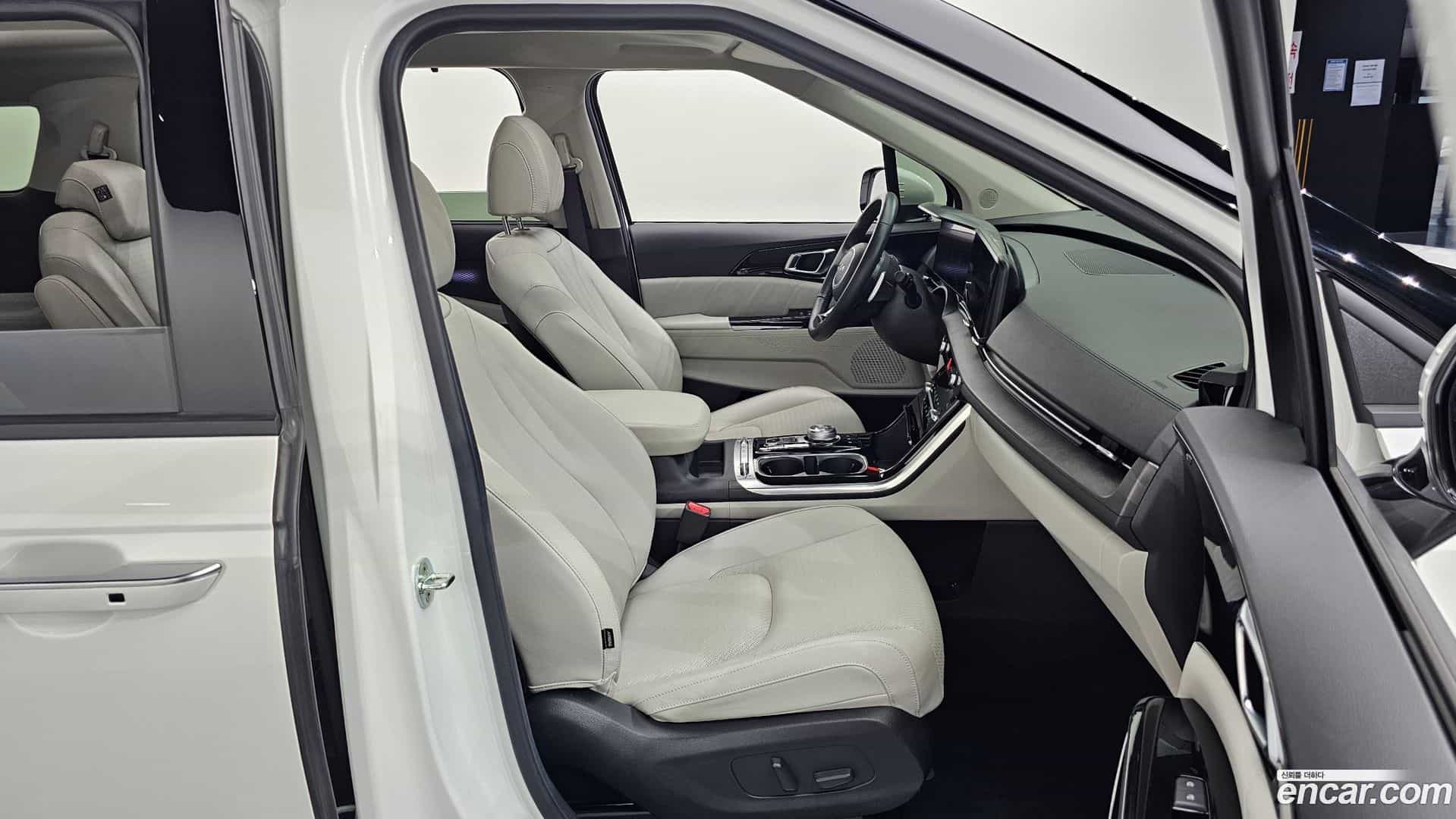 Canival Kia 2022.6-OPTION-015