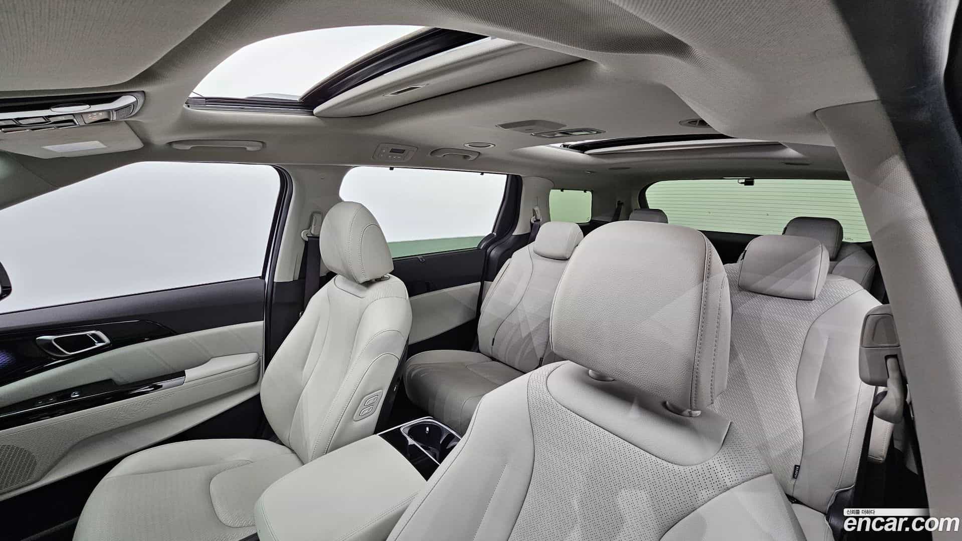 Canival Kia 2022.6-OPTION-023