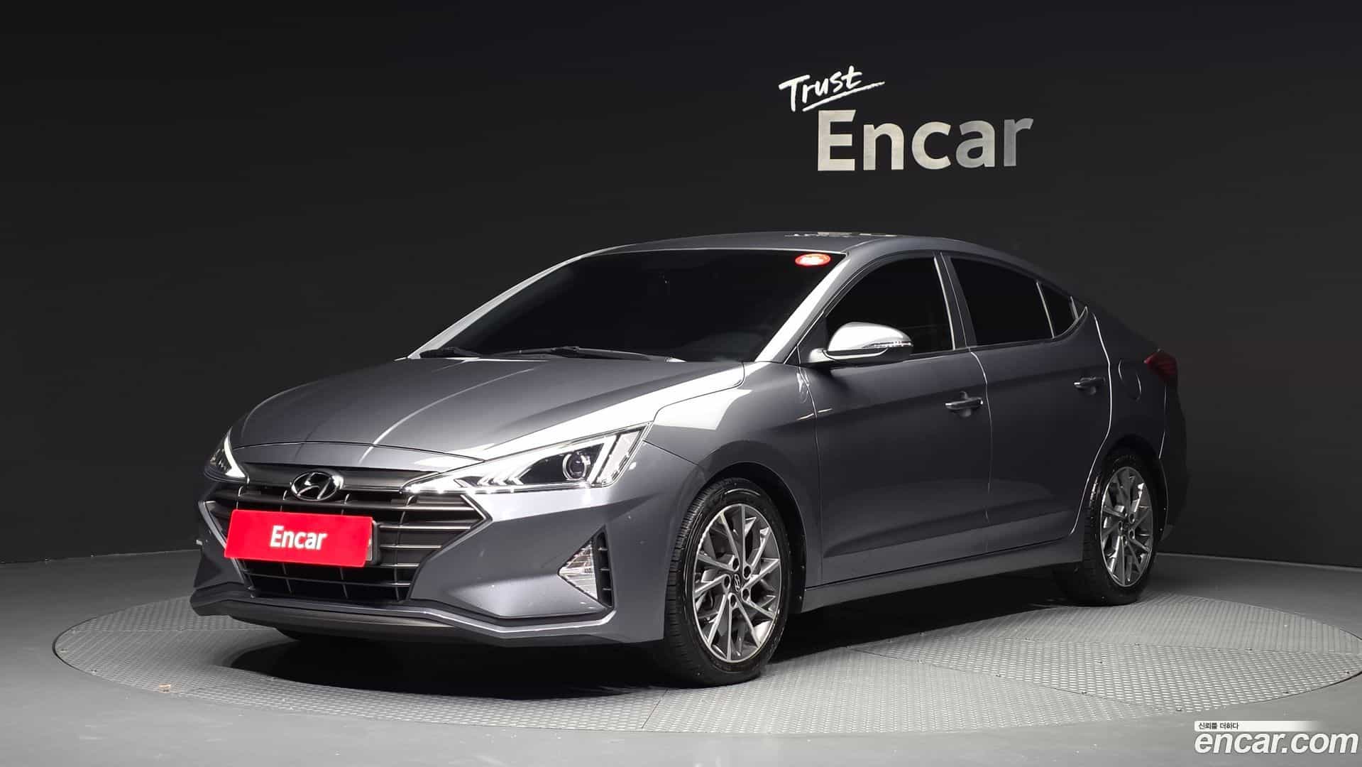 AVANTE Hyundai 2018.9-OUTER-001