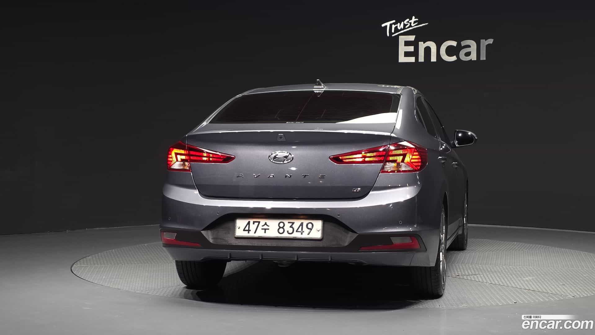 AVANTE Hyundai 2018.9-OUTER-004
