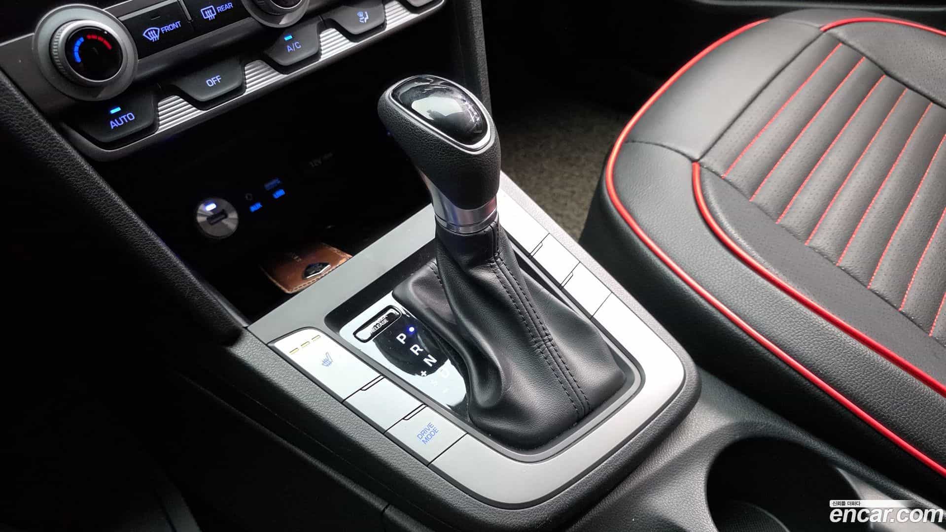 AVANTE Hyundai 2018.9-INNER-009
