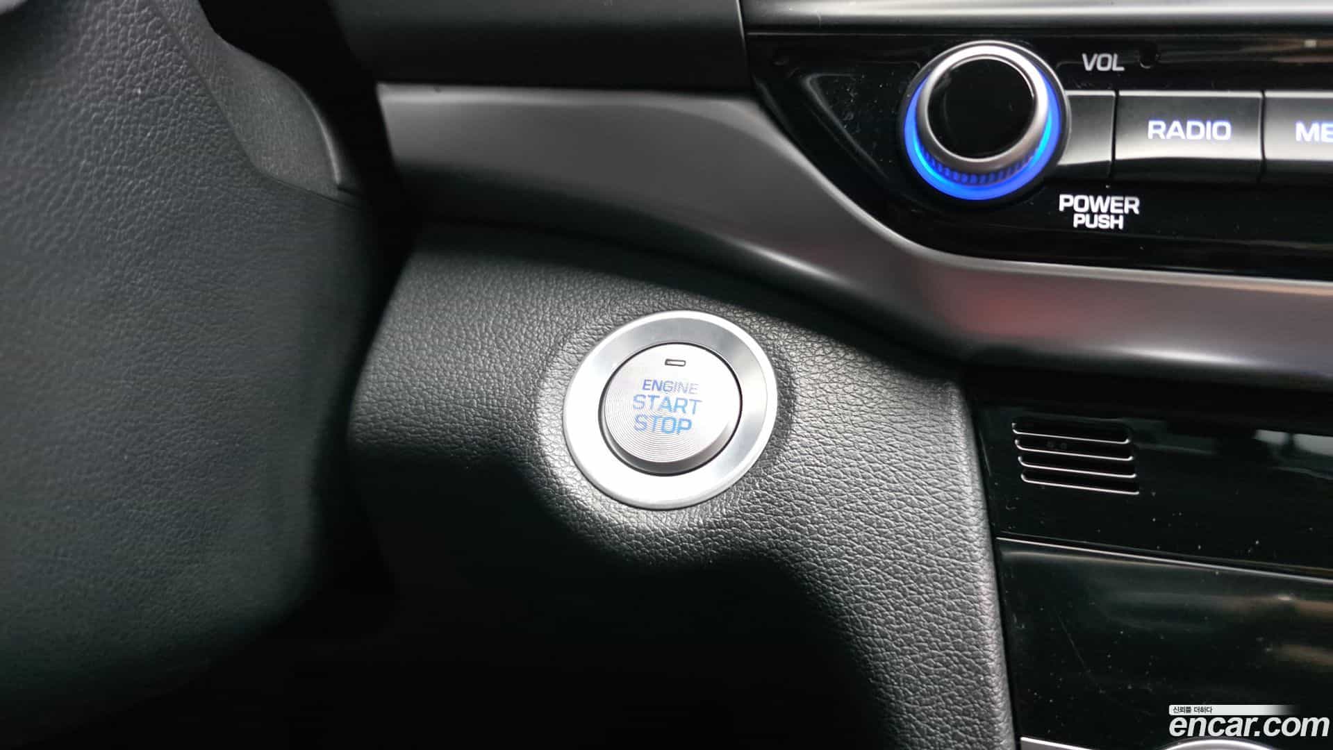 AVANTE Hyundai 2018.9-OPTION-023