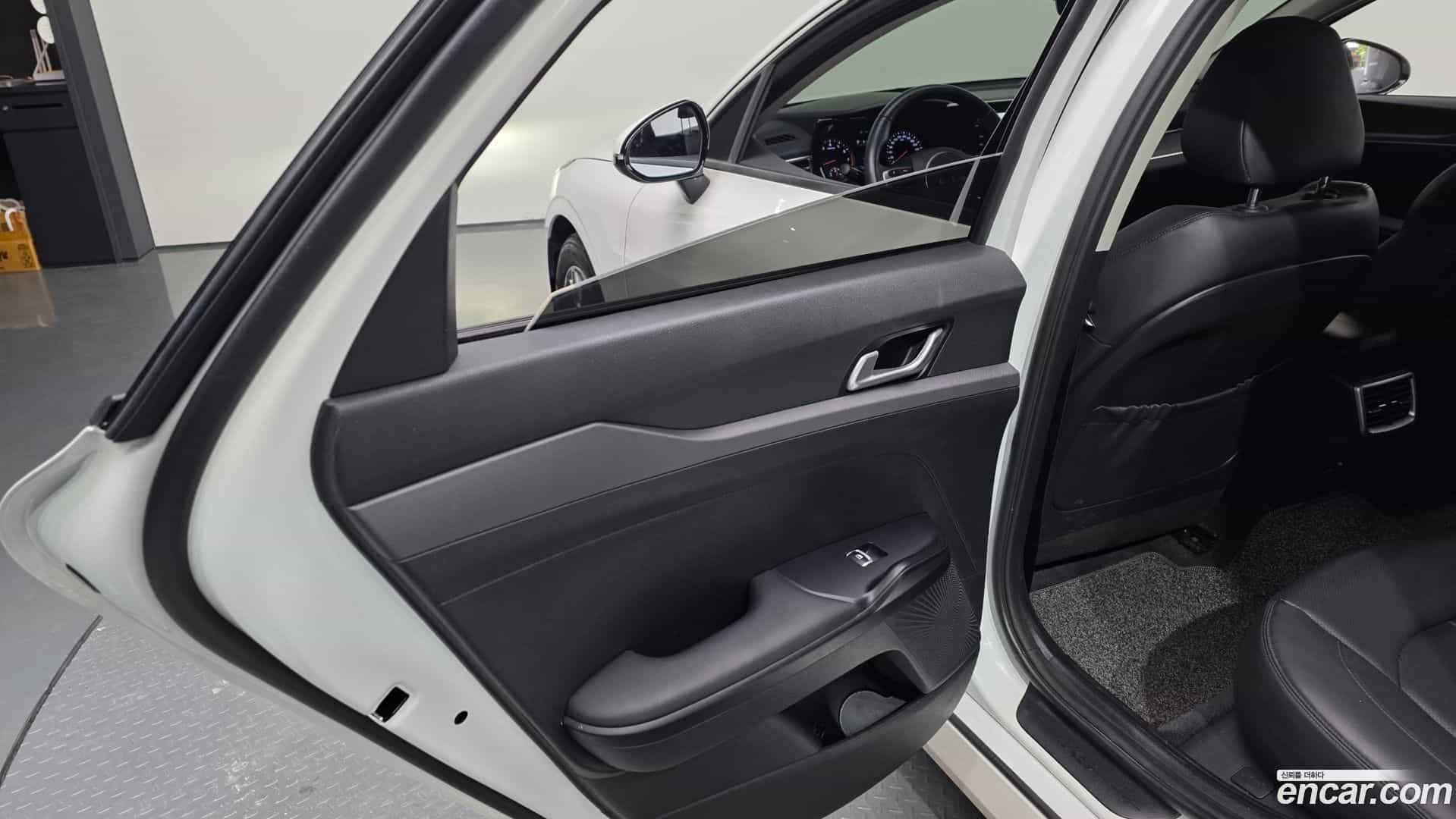 K5 Kia 2023.3-INNER-035