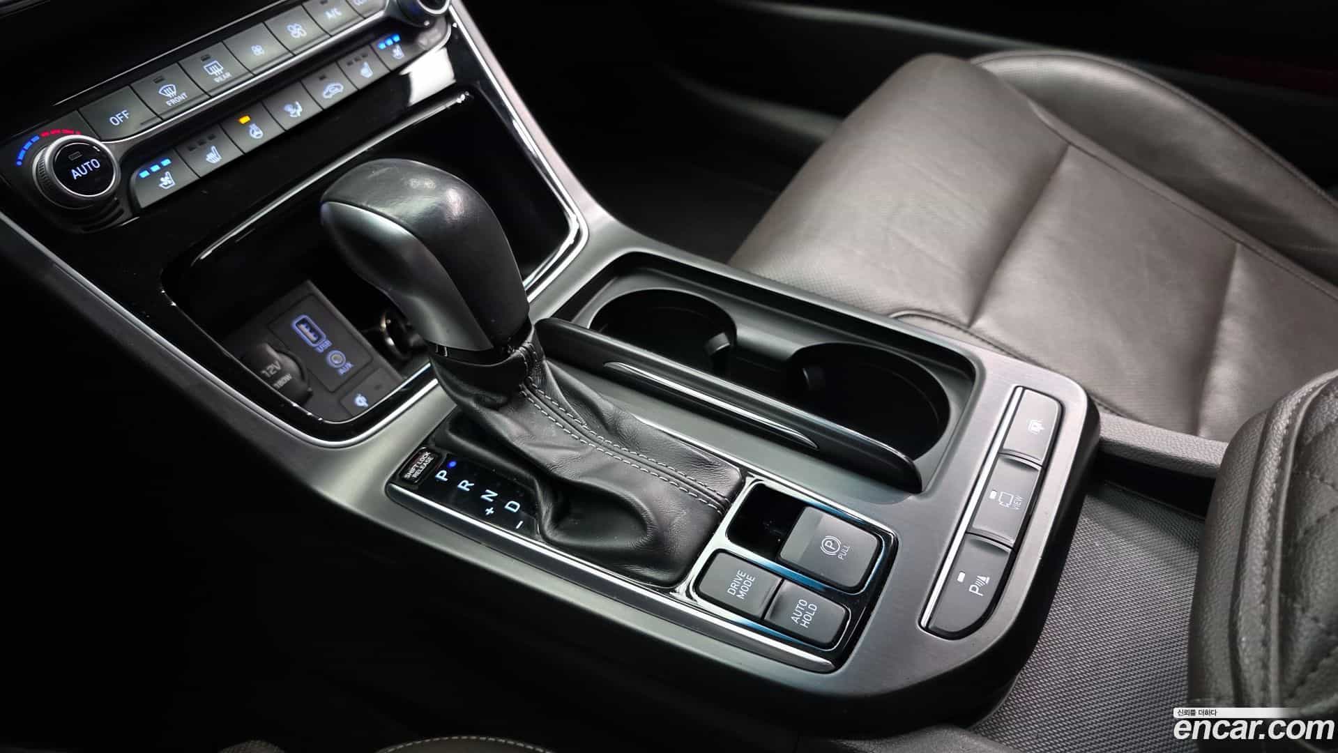 Grandeur Hyundai 2017.5-INNER-009
