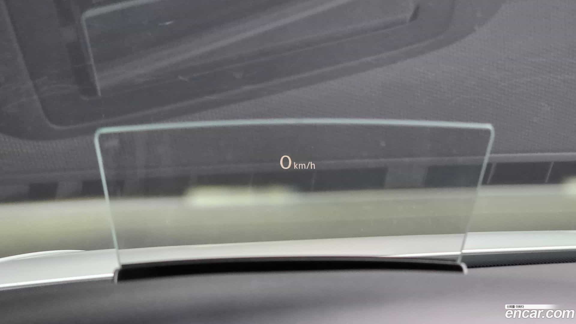 Tiguan Volkswagen 2023.10-OPTION-020