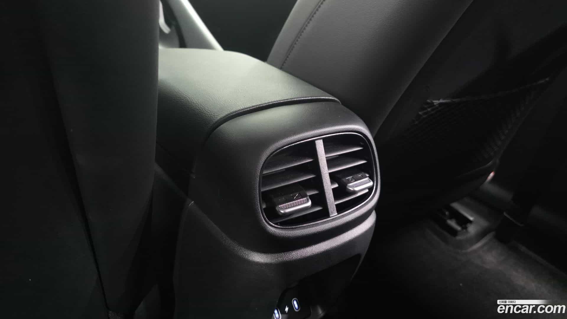 AVANTE Hyundai 2023.6-OPTION-042