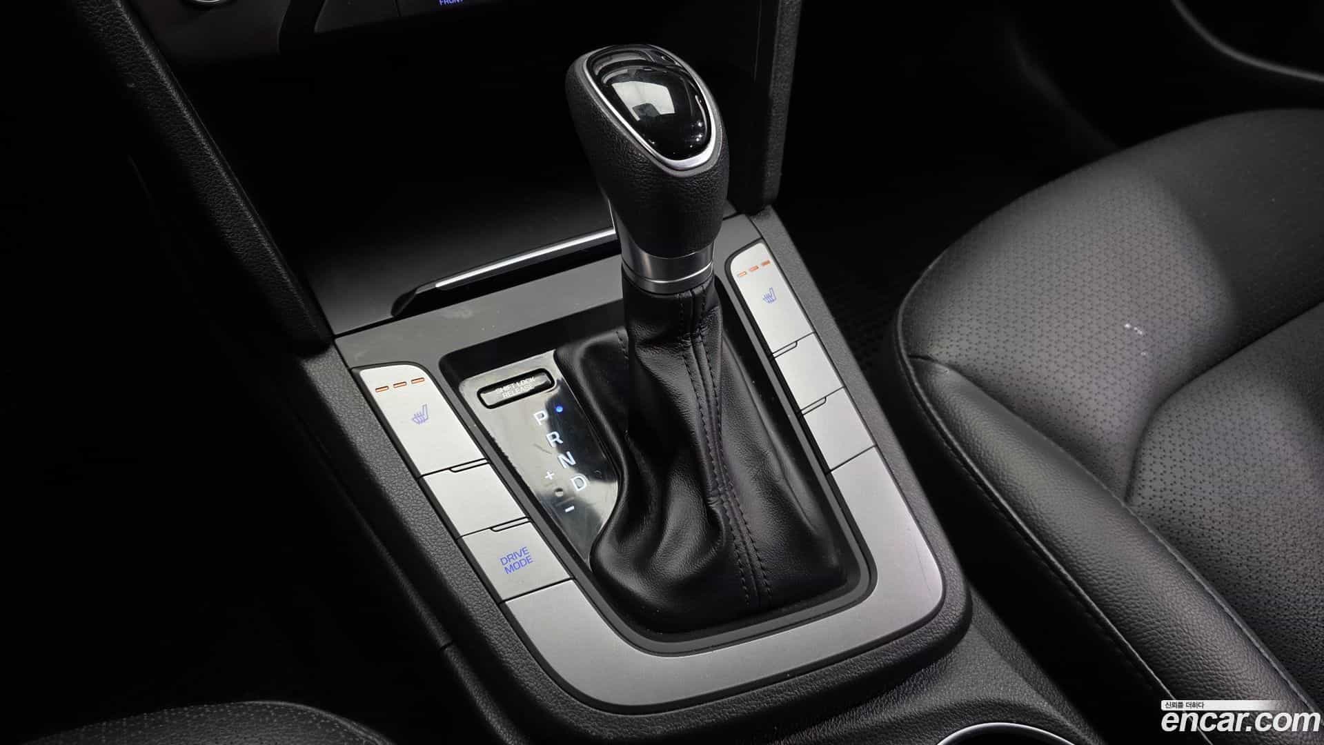 AVANTE Hyundai 2017.7-INNER-009