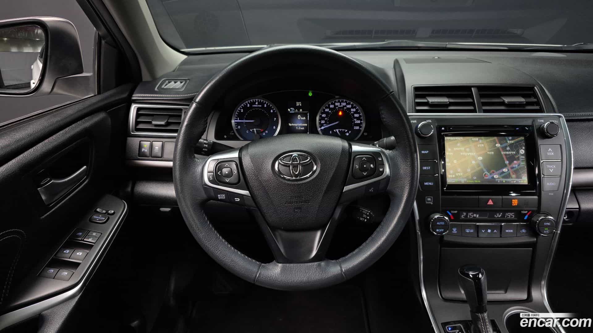 Camry Toyota 2017.3-OPTION-017