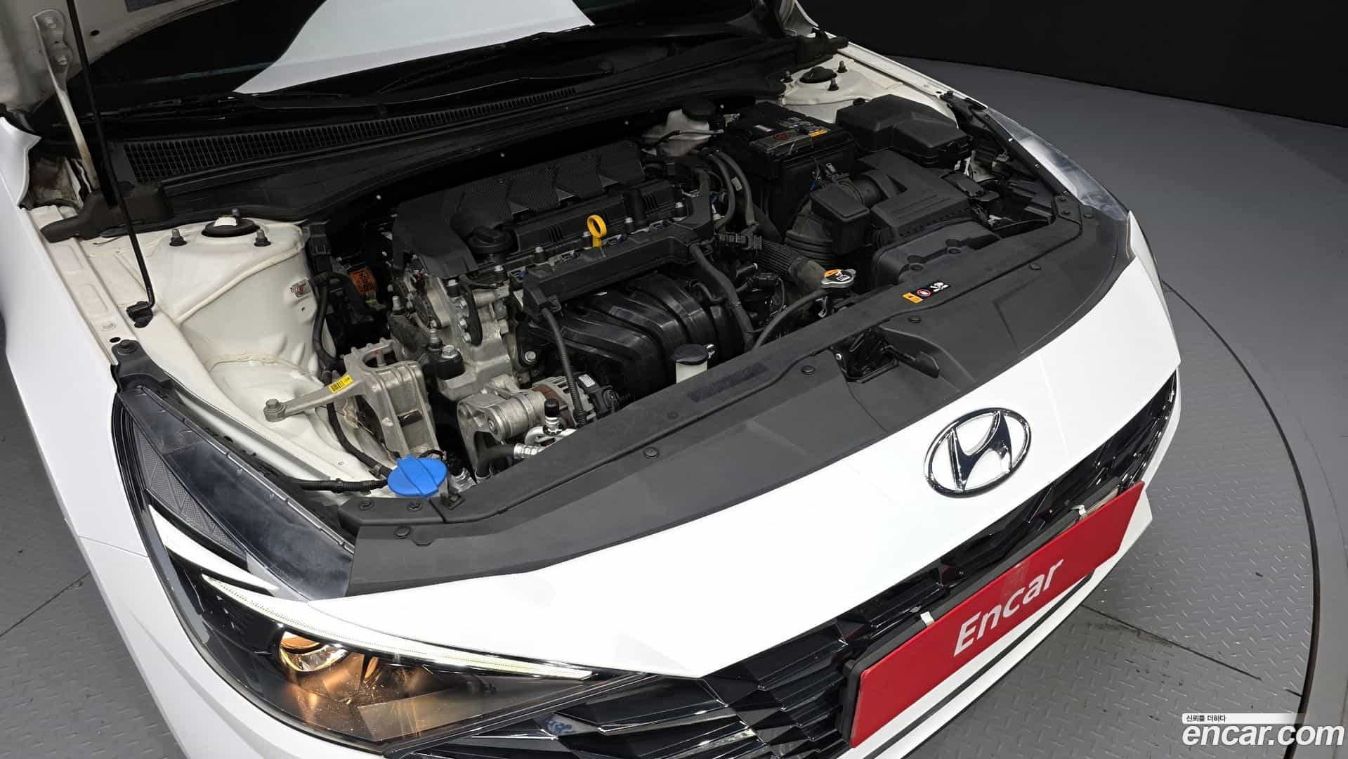 AVANTE Hyundai 2021.0-OUTER-006