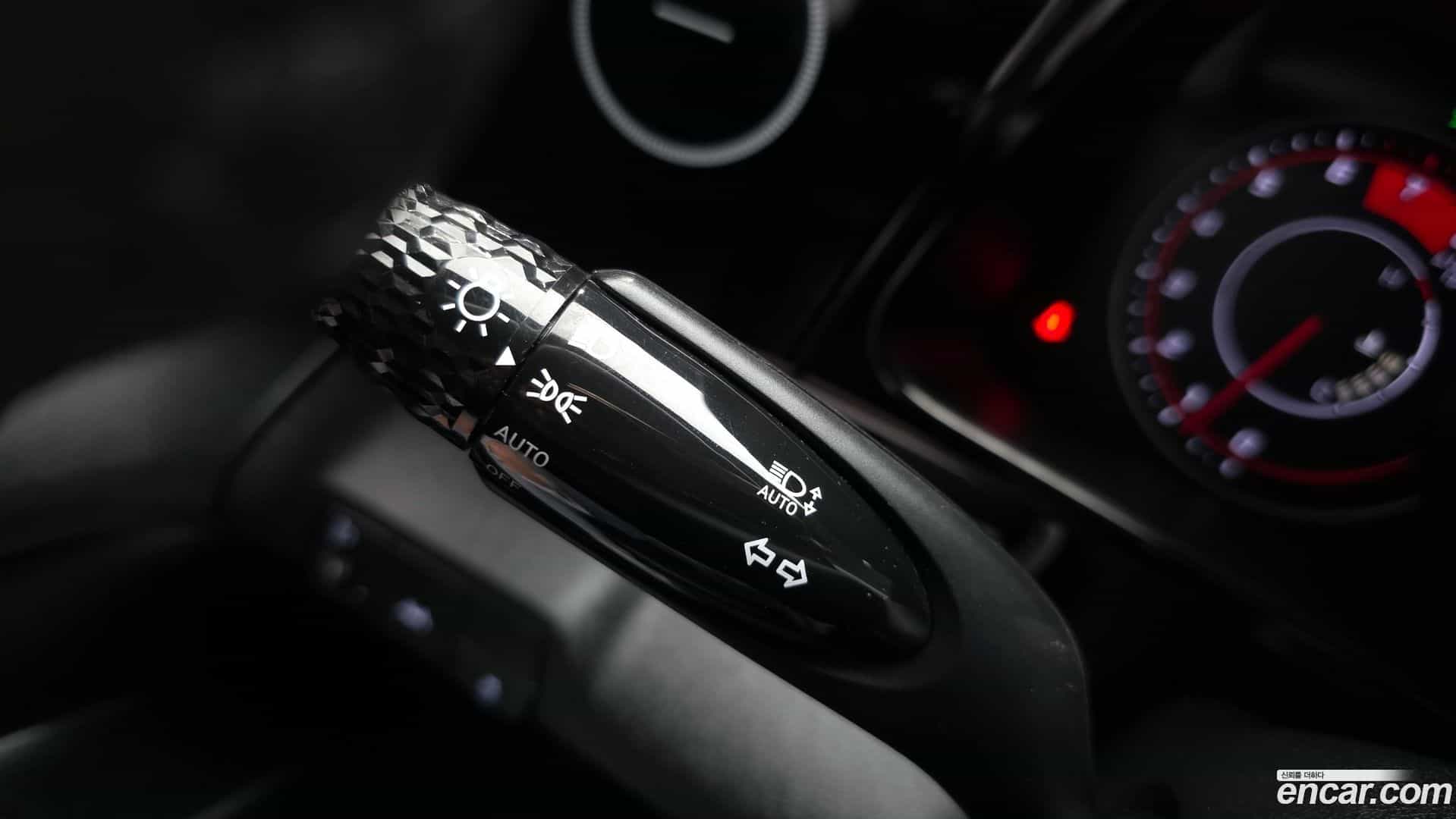 AVANTE Hyundai 2021.0-OPTION-024