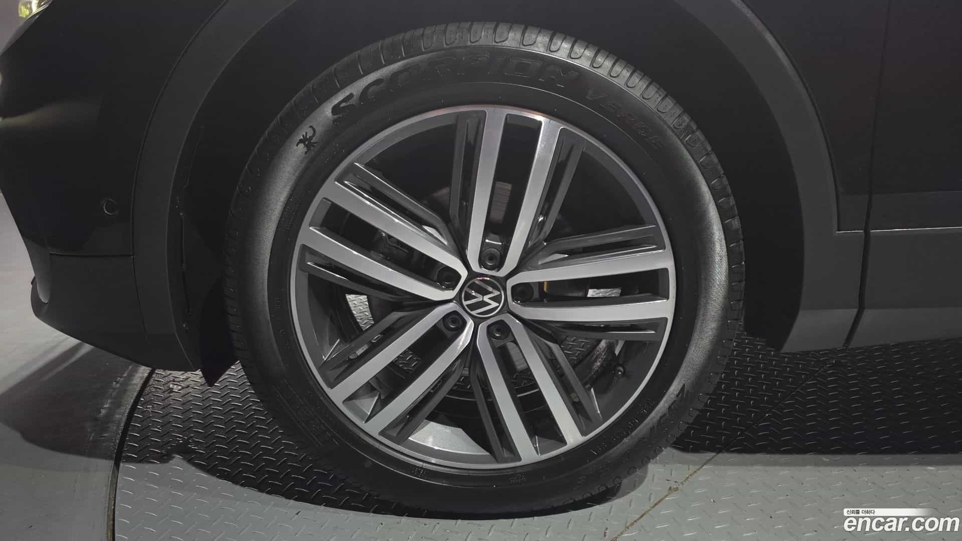Tiguan Volkswagen 2022.0-OUTER-005