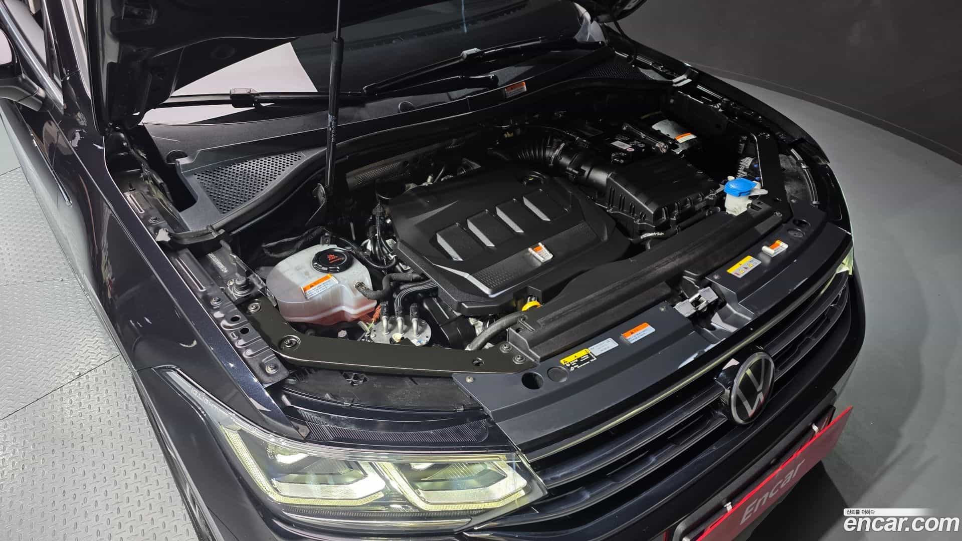 Tiguan Volkswagen 2022.0-OUTER-006