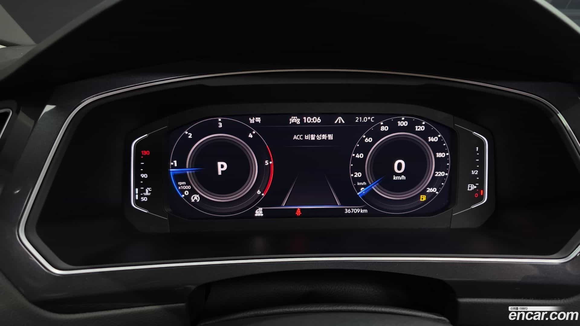 Tiguan Volkswagen 2022.0-INNER-008
