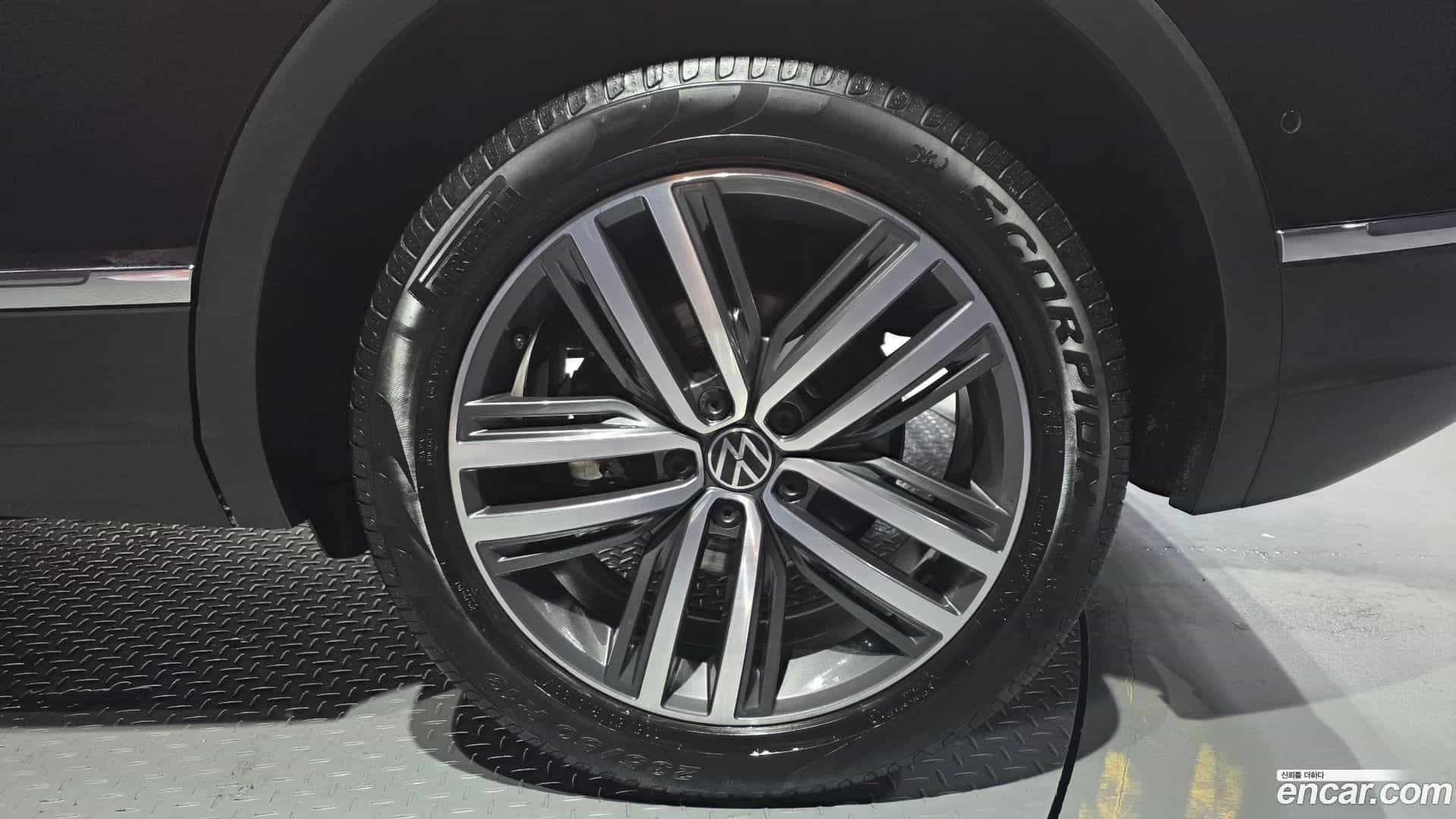 Tiguan Volkswagen 2022.0-OUTER-031