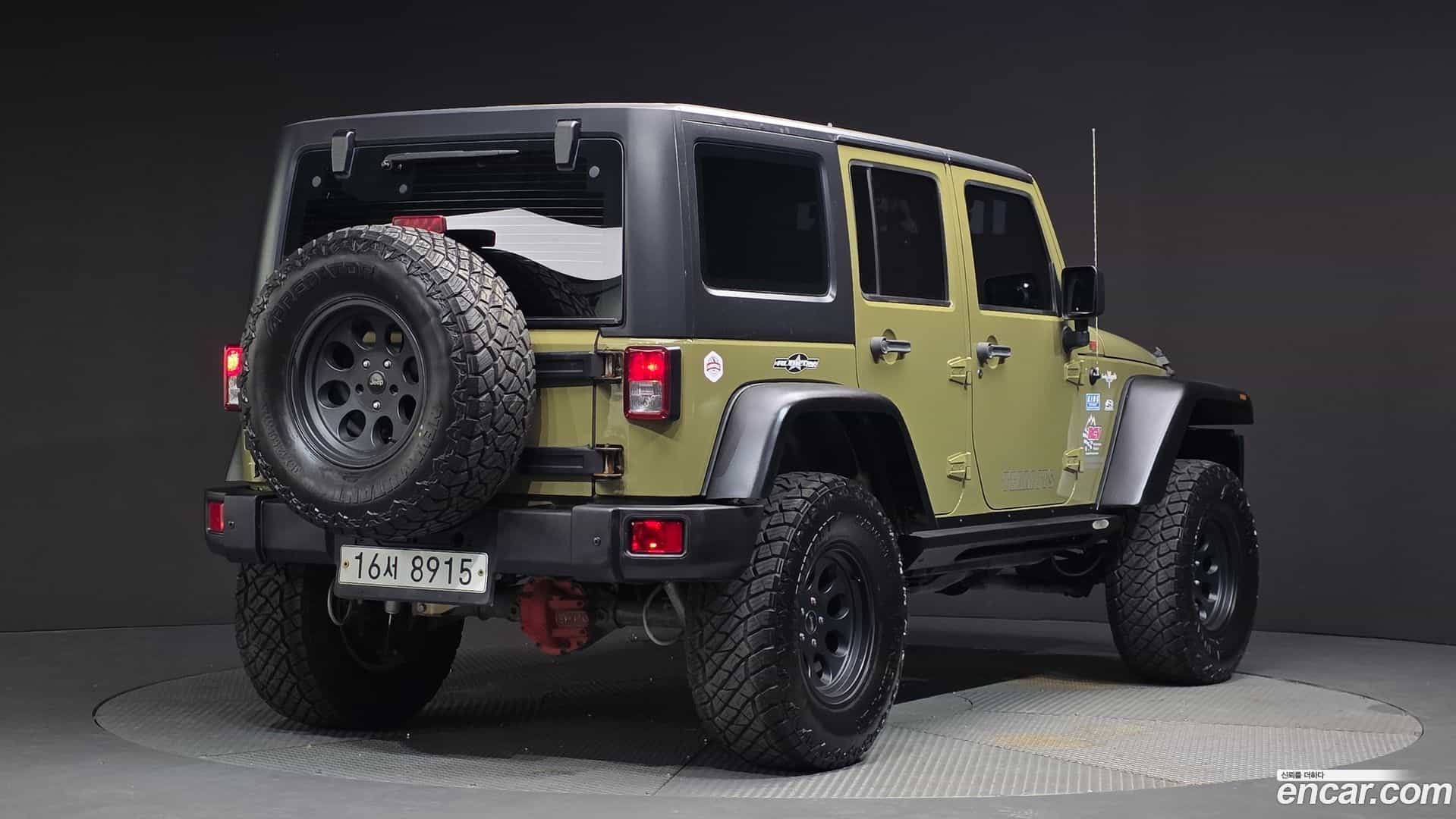 Wrangler Jeep 2013.0-OUTER-002
