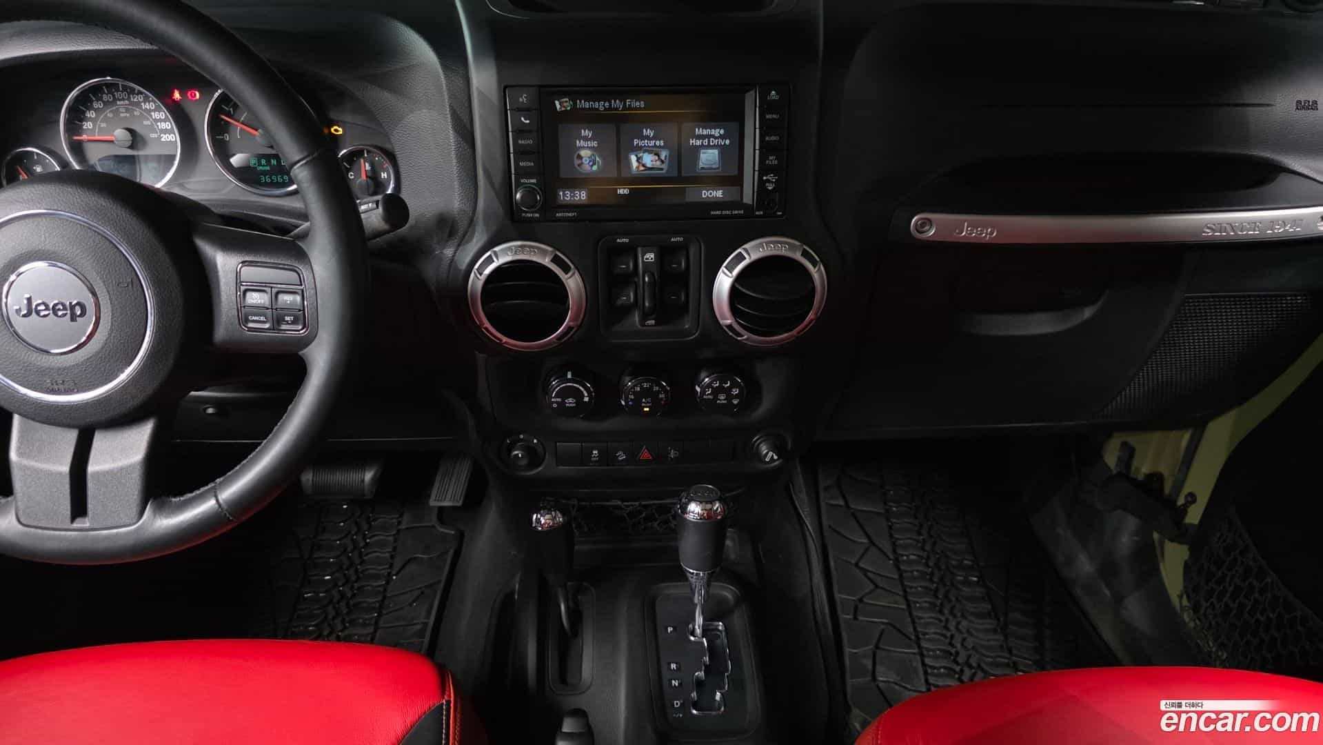 Wrangler Jeep 2013.0-OPTION-018