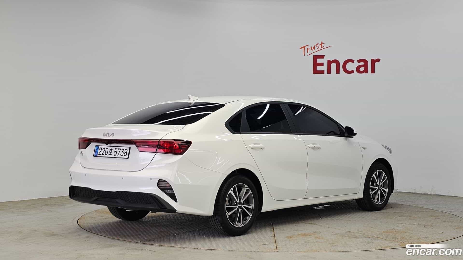 K3 Kia 2023.4-OUTER-002