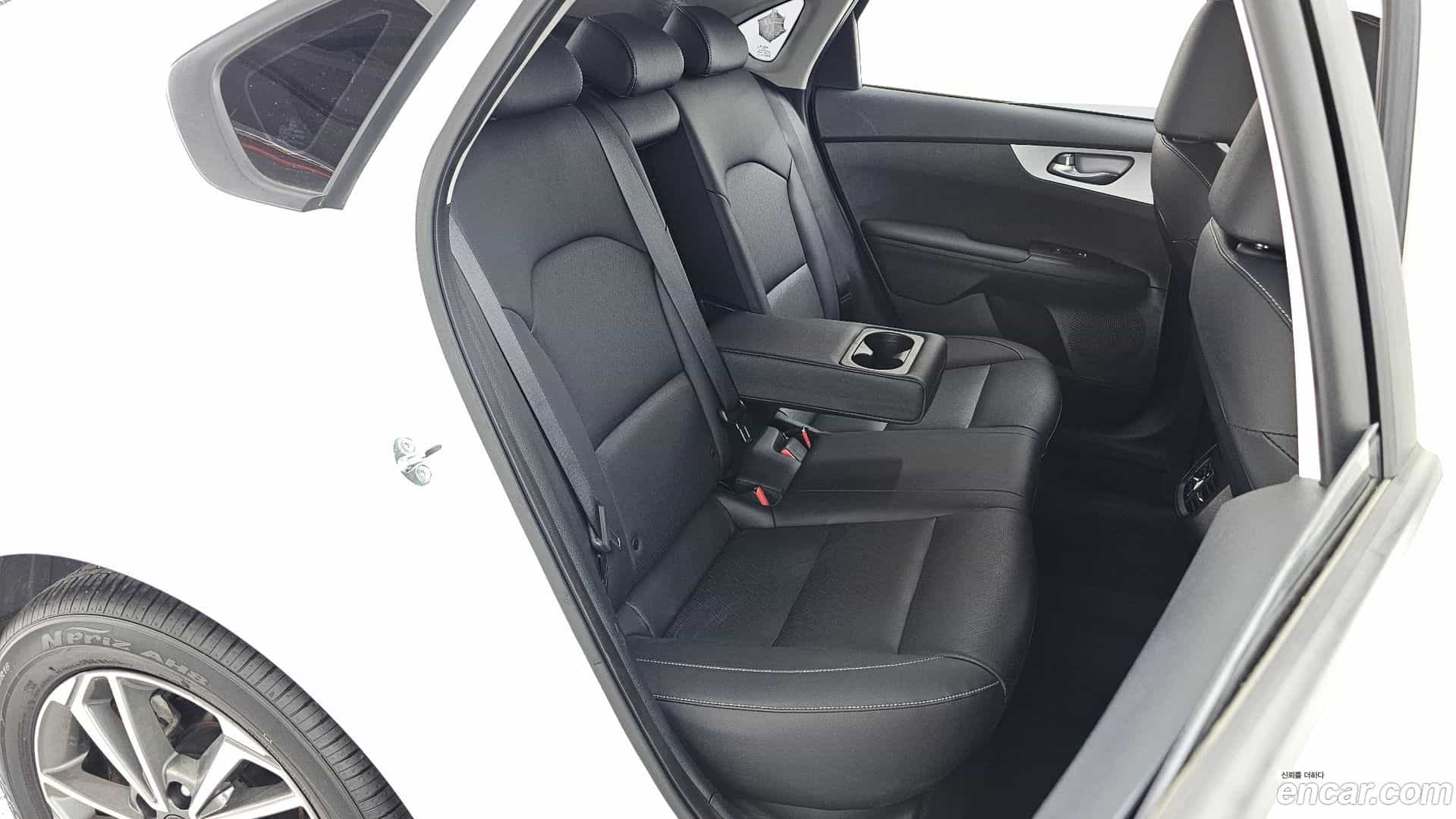 K3 Kia 2023.4-OPTION-015
