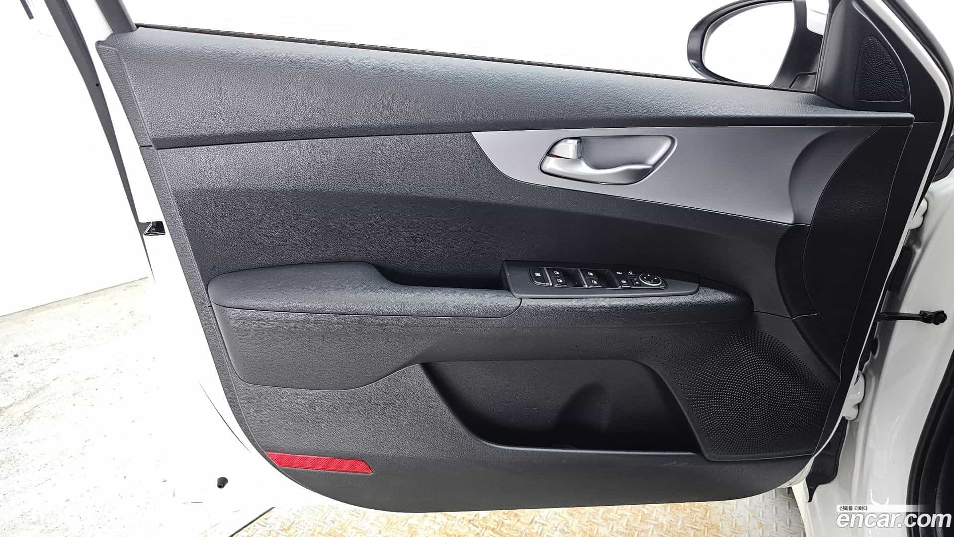 K3 Kia 2023.4-INNER-034