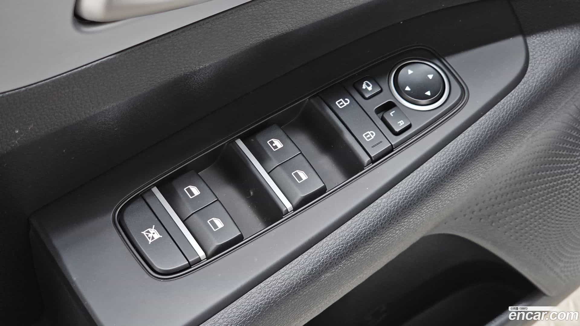 K3 Kia 2023.4-OPTION-042