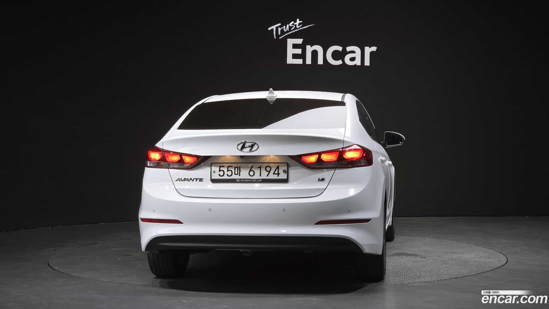 AVANTE Hyundai 2018.7-OUTER-004