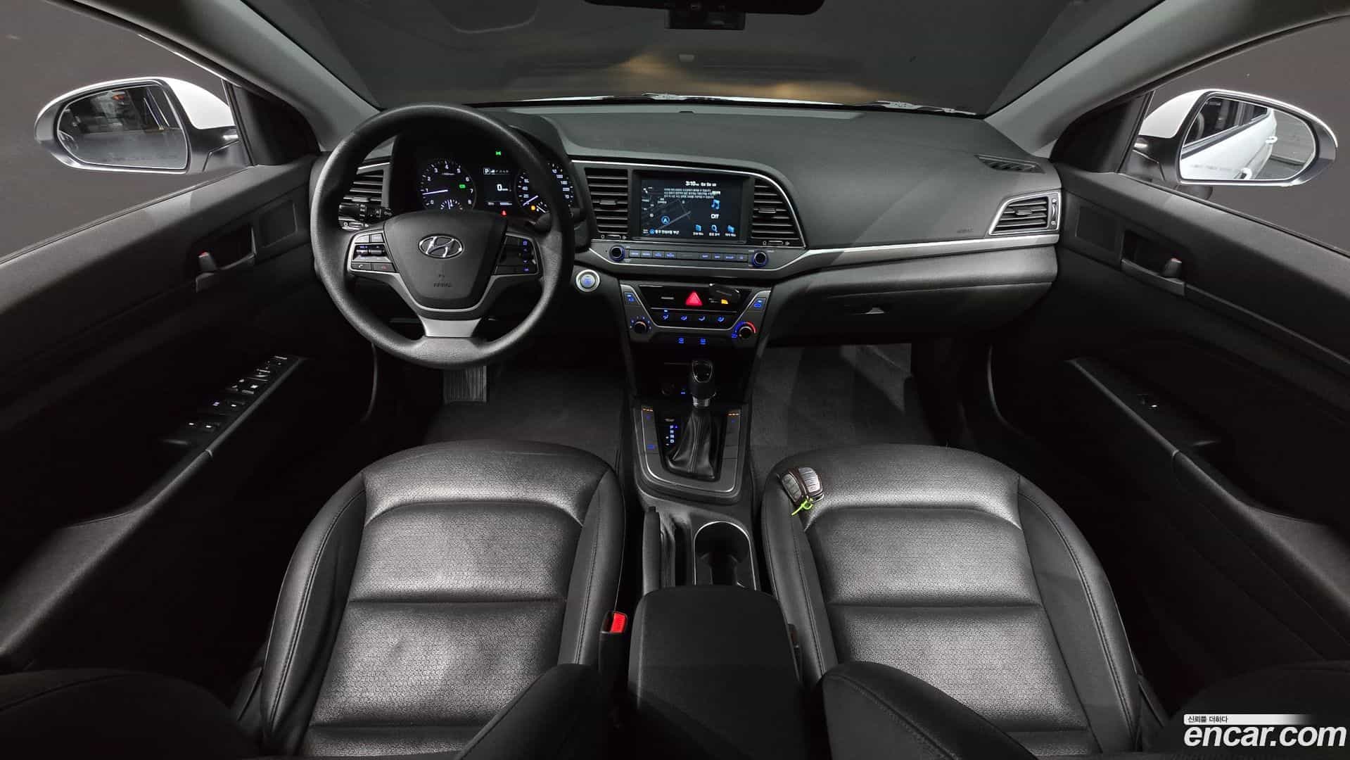 AVANTE Hyundai 2018.7-INNER-007