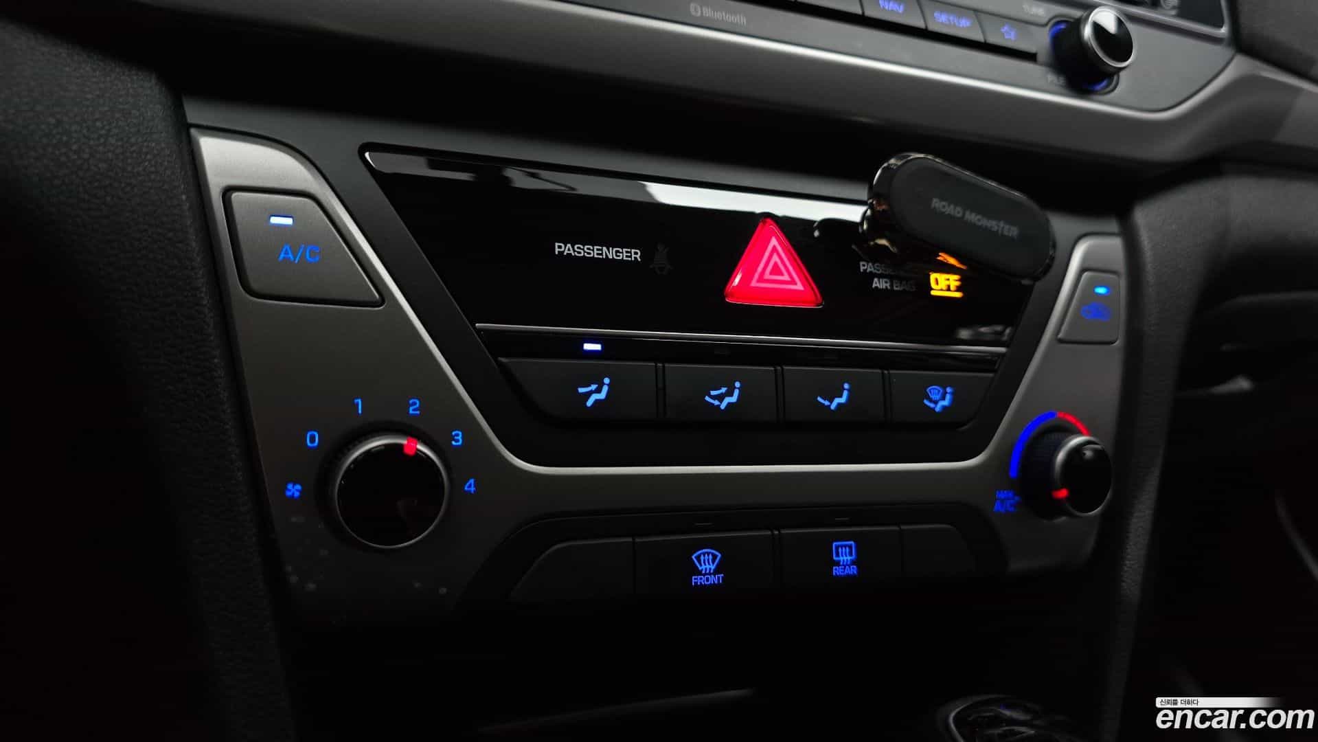 AVANTE Hyundai 2018.7-OPTION-021
