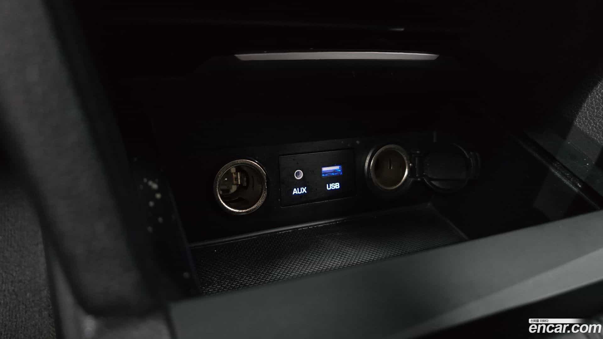 AVANTE Hyundai 2018.7-OPTION-023