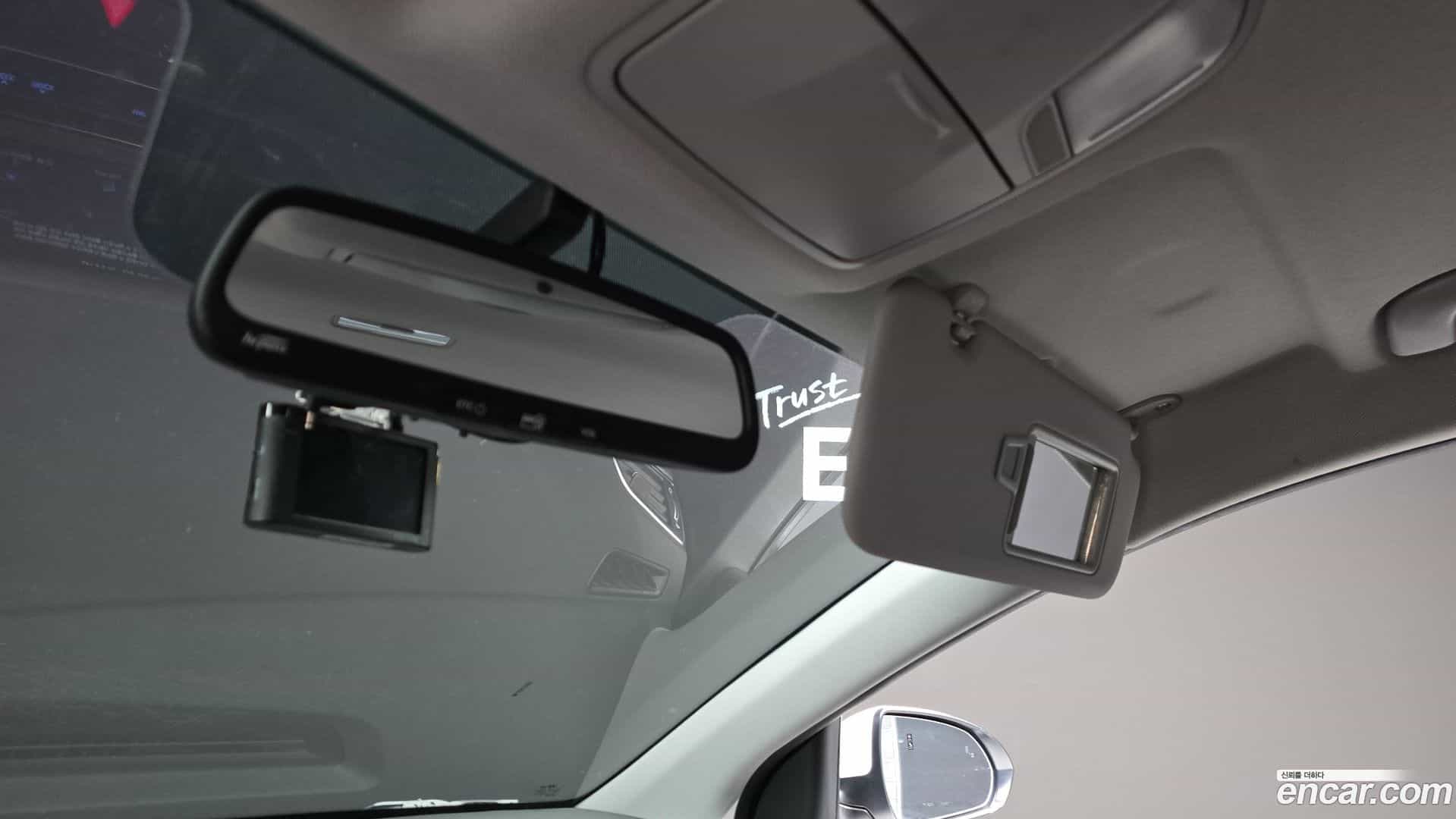 AVANTE Hyundai 2018.7-OPTION-024