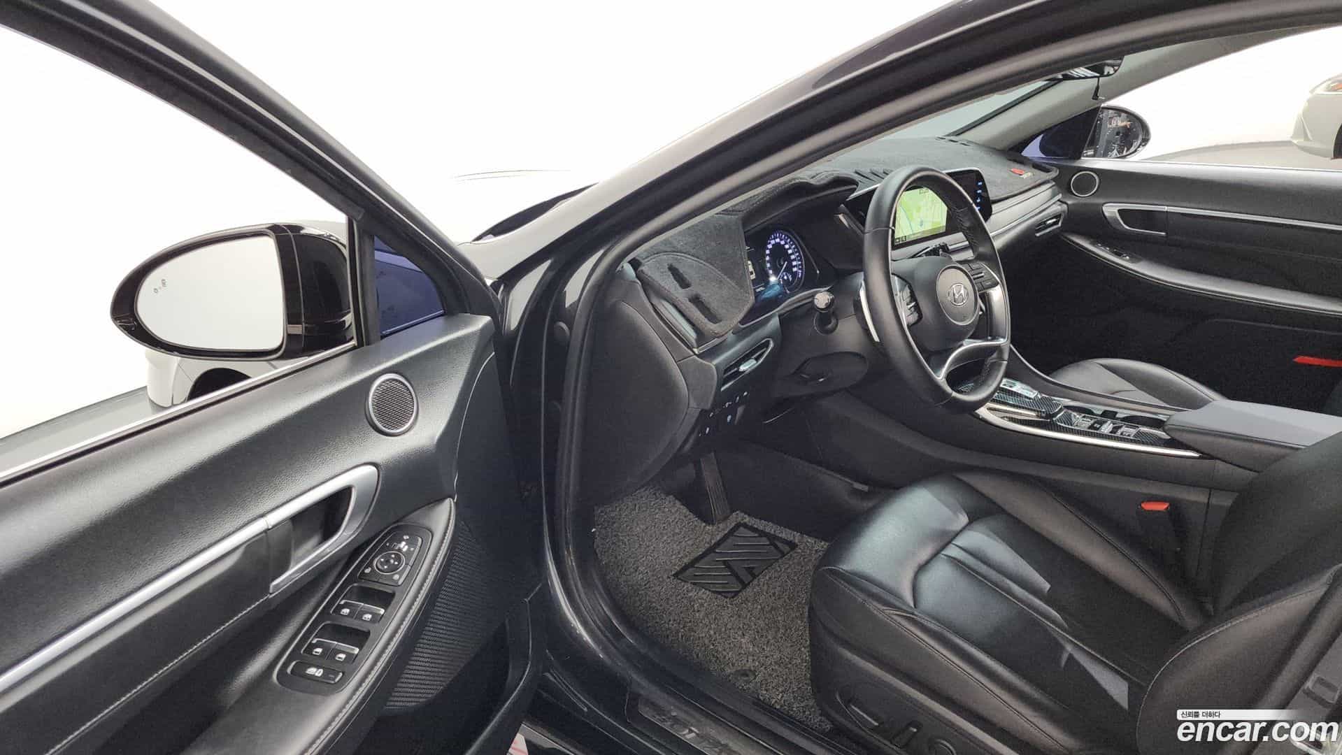 Sonata Hyundai 2022.2-INNER-010