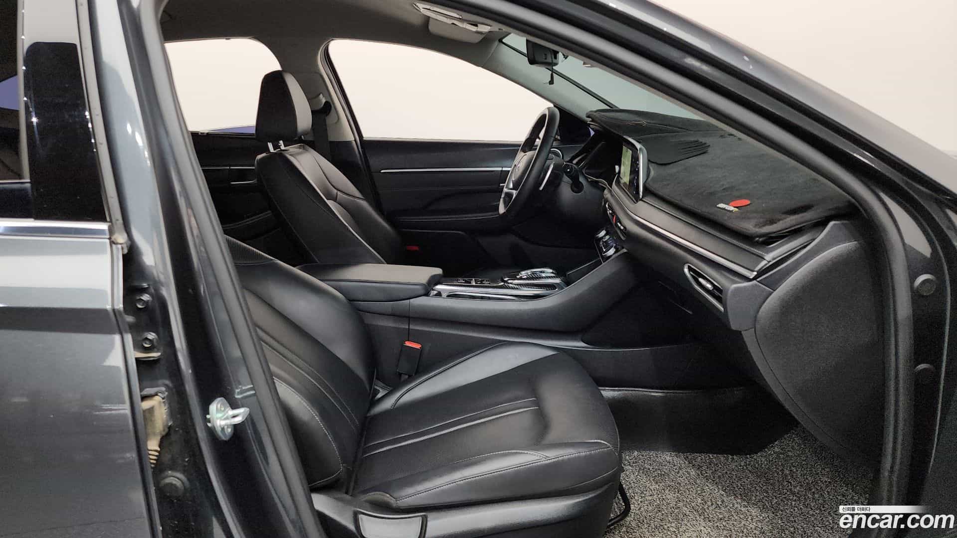 Sonata Hyundai 2022.2-INNER-036