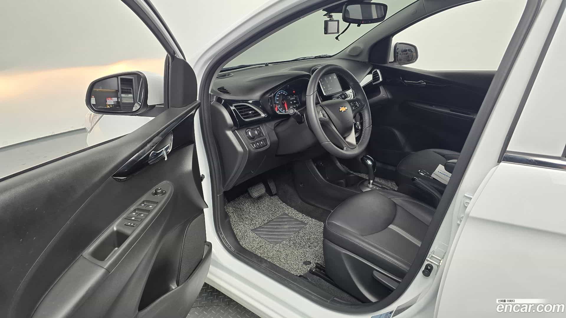 Spark Chevrolet 2022.7-INNER-010