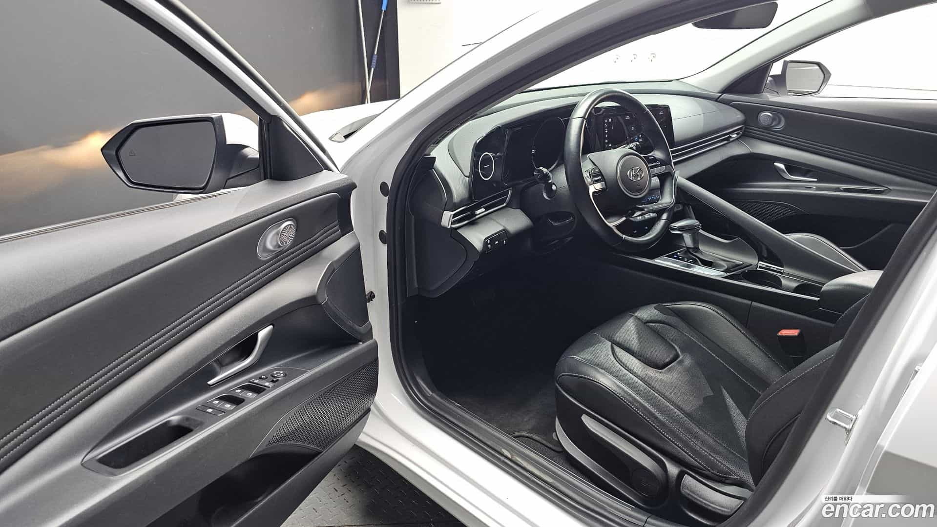 AVANTE Hyundai 2021.7-INNER-010
