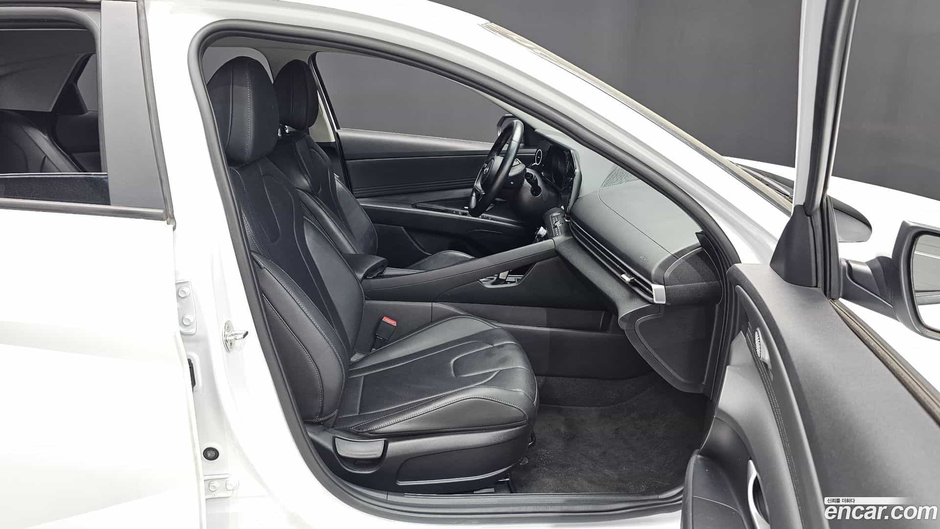 AVANTE Hyundai 2021.7-INNER-036