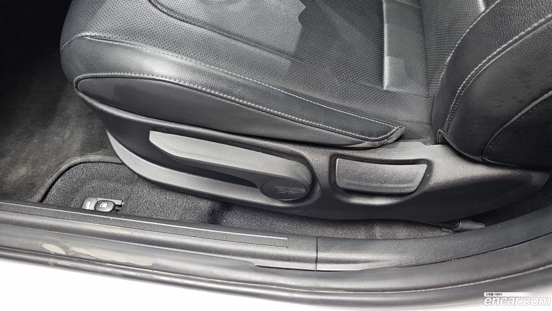 AVANTE Hyundai 2021.7-OPTION-044