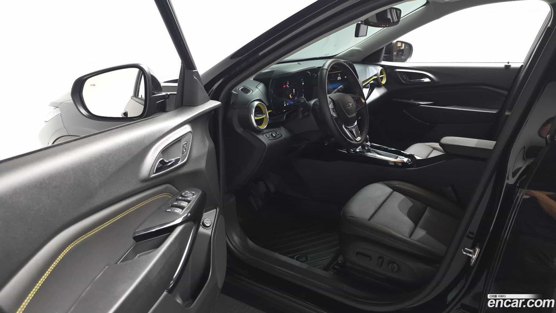 Trax Chevrolet 2024.8-INNER-010