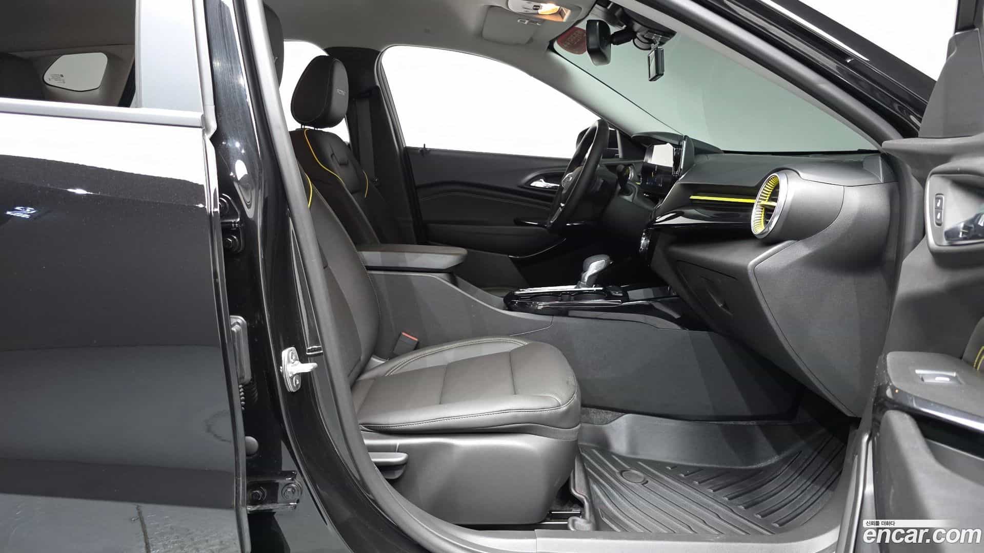 Trax Chevrolet 2024.8-INNER-036