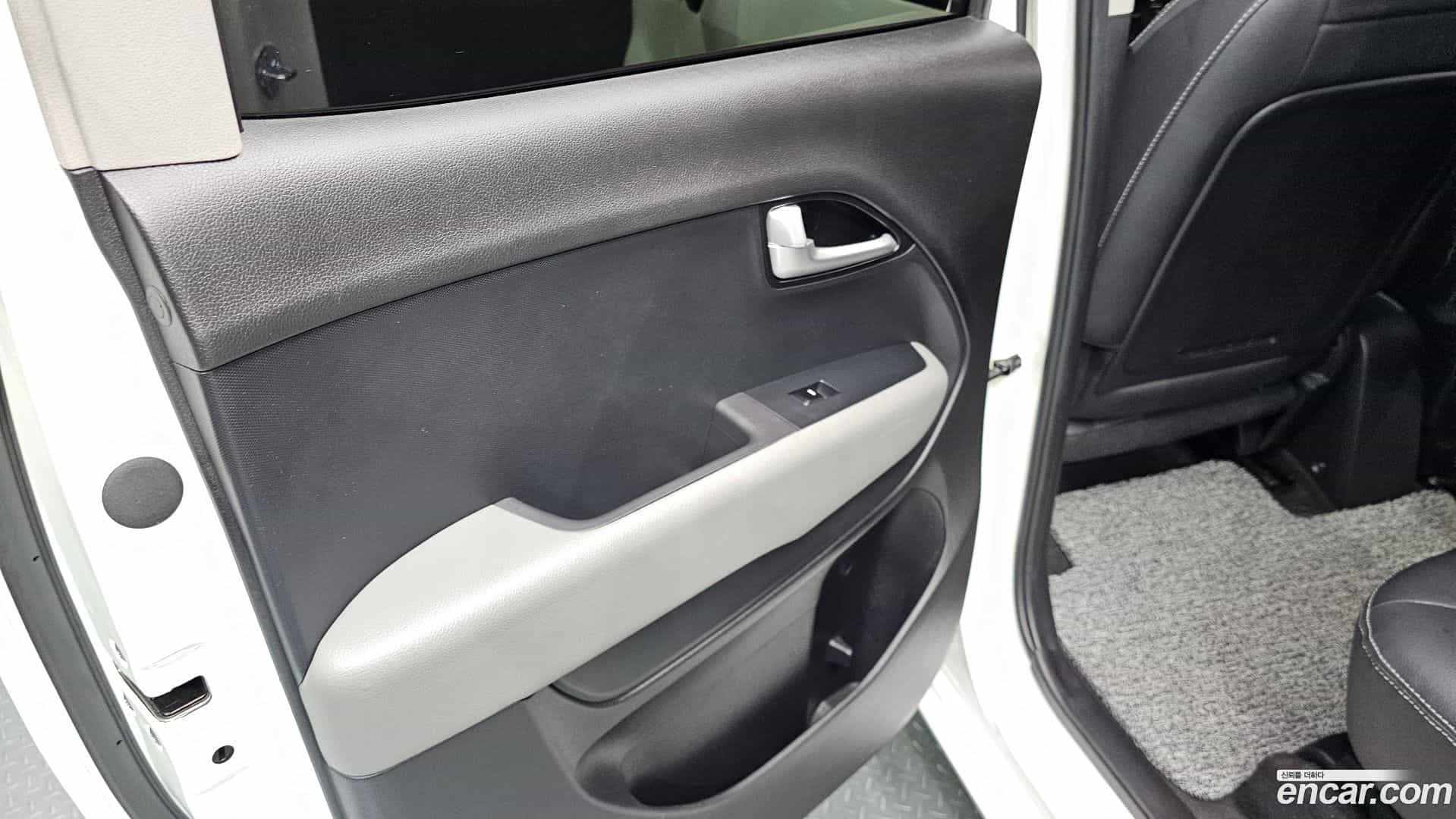 RAY Kia 2023.9-INNER-035